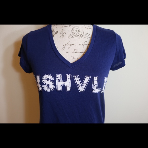New with tags nashville Tennessee v neck tee shirt - Picture 6 of 7